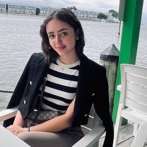 Meet your Posher, Kristina